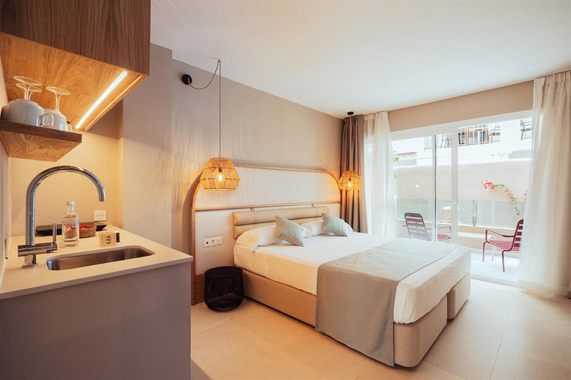 Ama Ibiza (Adults Only) Otel Playa d'en Bossa Oda fotoğraf